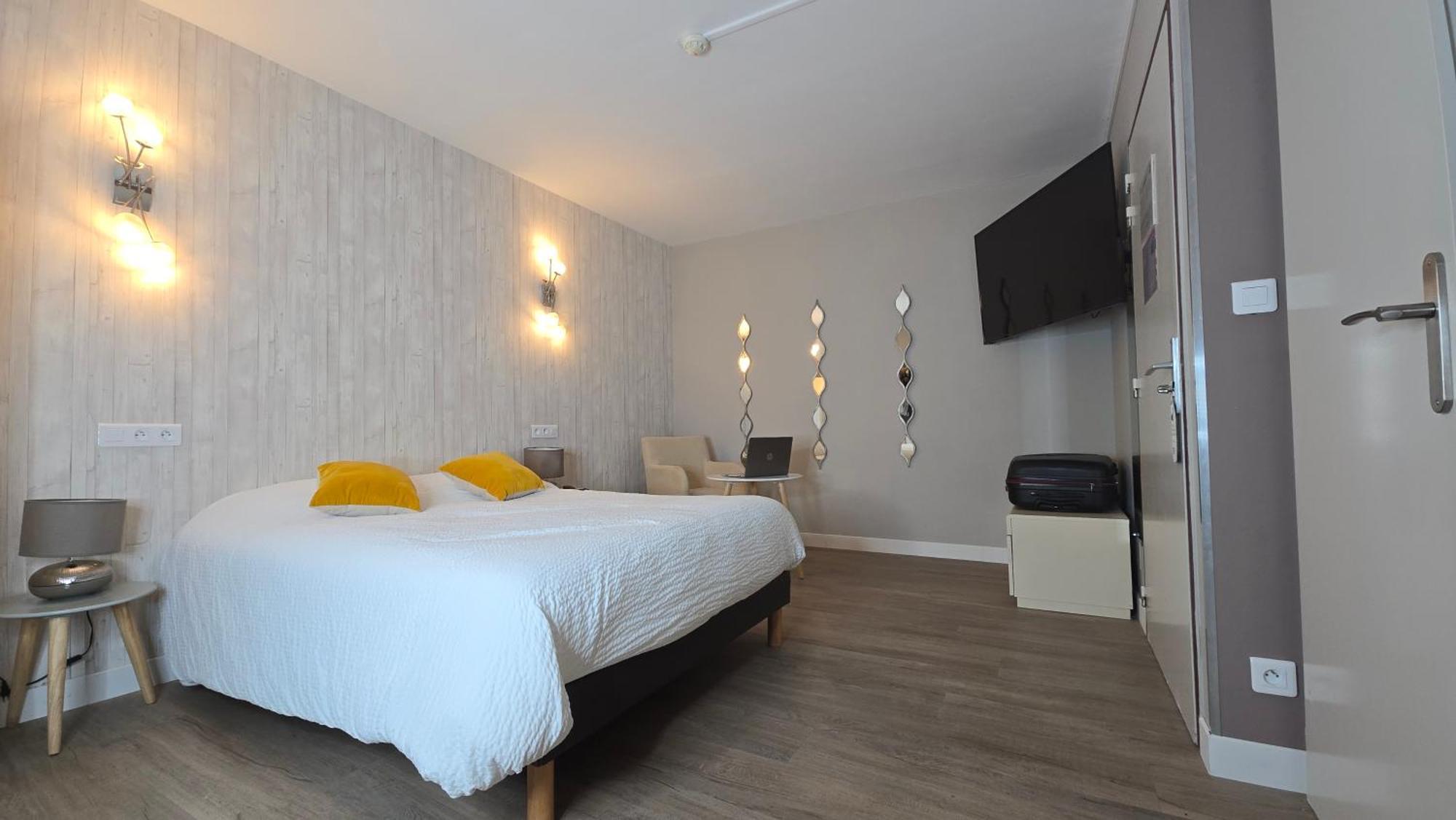 Logis Hotel & Restaurant Arcombelle Val-de-Meuse Eksteriør billede